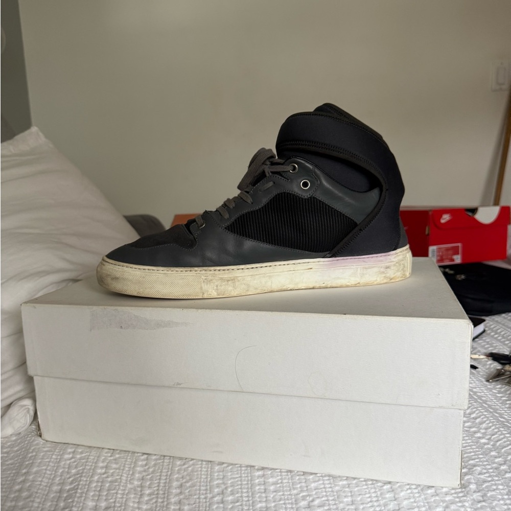 Men's Black High-Top Sneakers